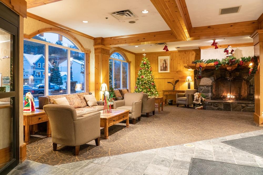 The Rundlestone Lodge Банф Экстерьер фото